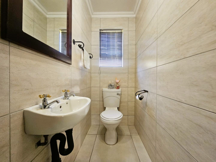 3 Bedroom Property for Sale in Dan Pienaar Free State